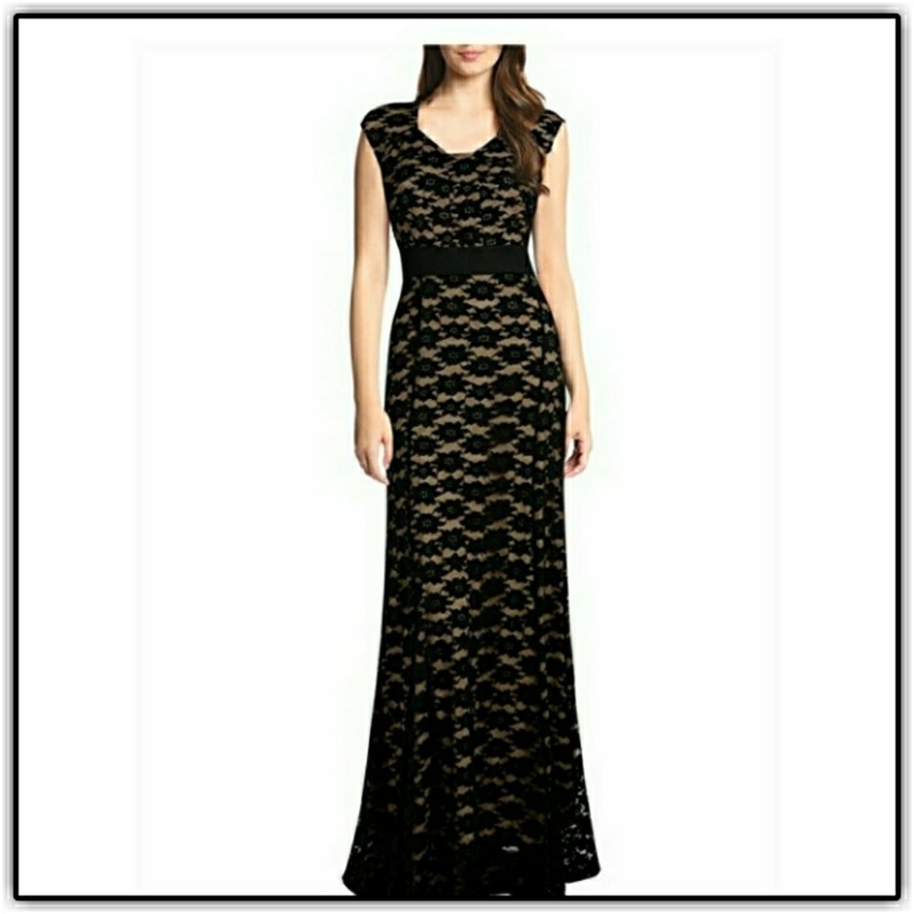 NWT'S Black Lace w/ Nude Underlay Cap Sleeve Formal Gown